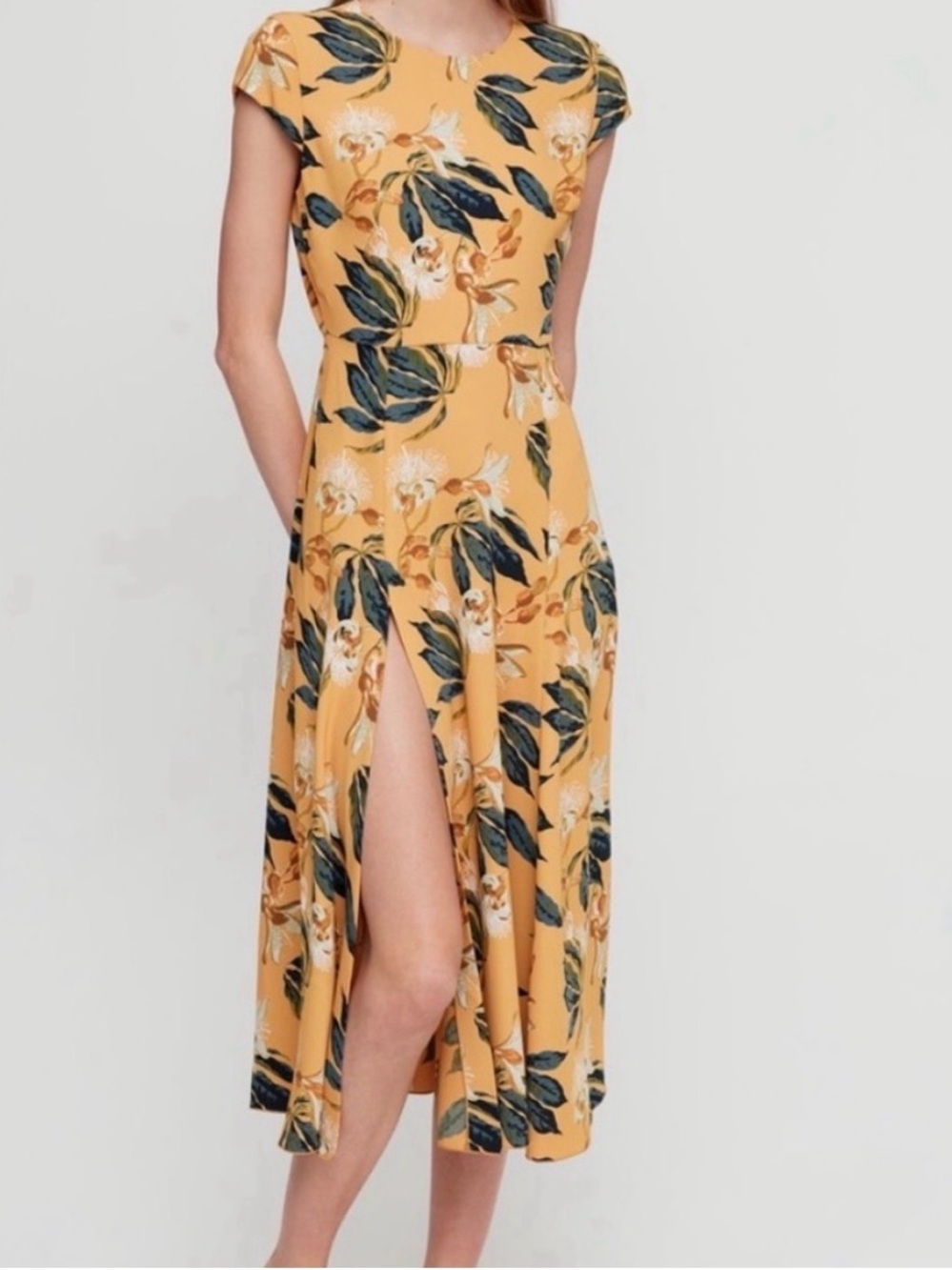 Aritzia Babaton Yellow Floral Midi Dress
